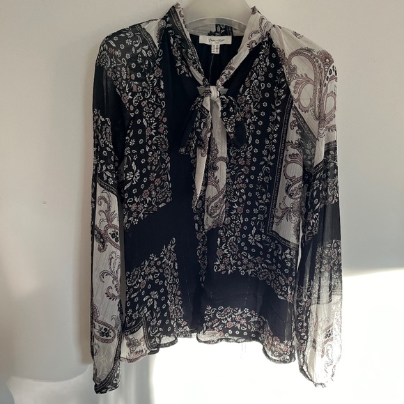 Chiffon Blouse with Print and Bow - Picture 1 of 9